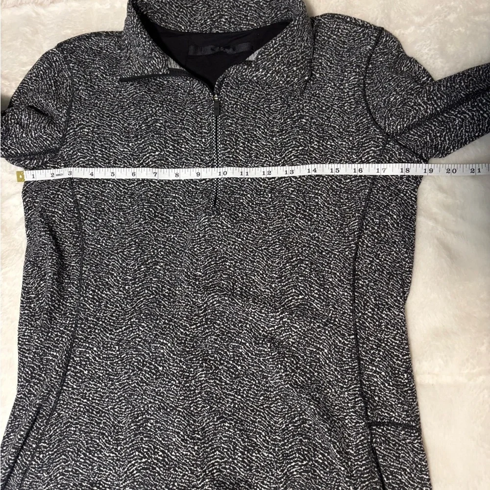 lululemon athletica Outrun Women's Black Heather Quarter-Zip Active Run Pullover